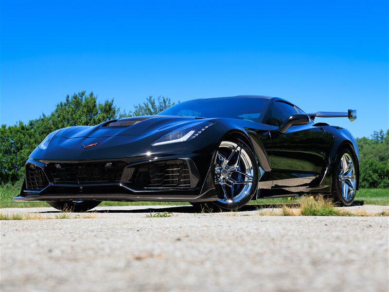 Used 2019 Chevrolet Corvette ZR1 RWD image 5