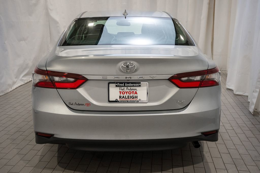 Used 2024 Toyota Camry LE image 4