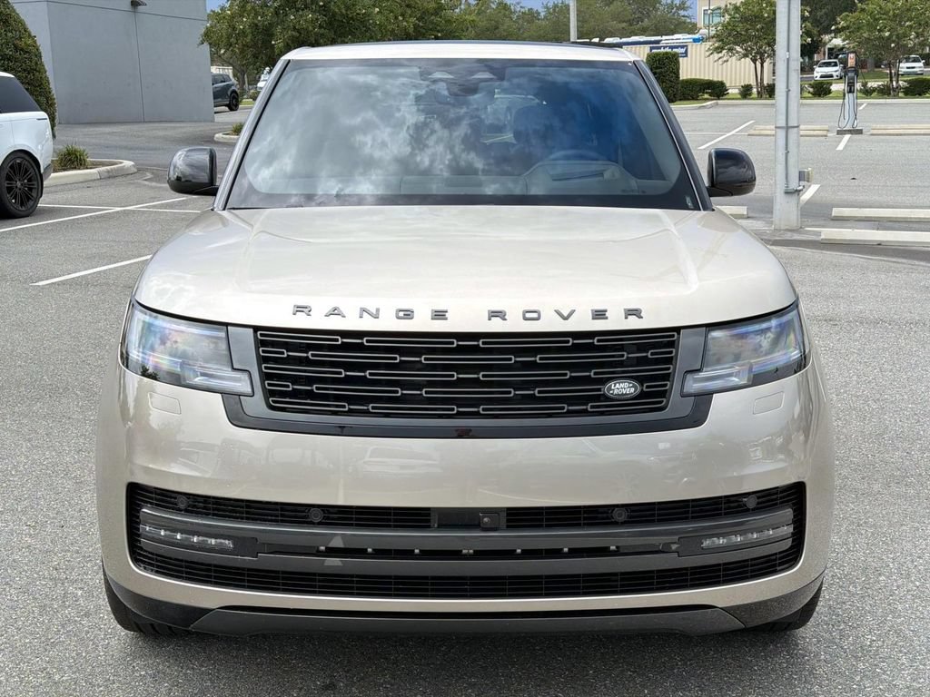 New 2026 Land Rover Range Rover Long Wheelbase SE AWD/4WD image 8