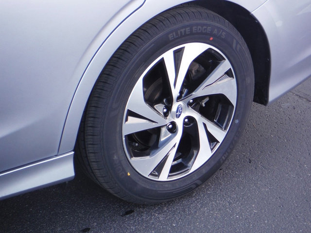 Used 2024 Subaru Legacy Premium AWD/4WD image 3