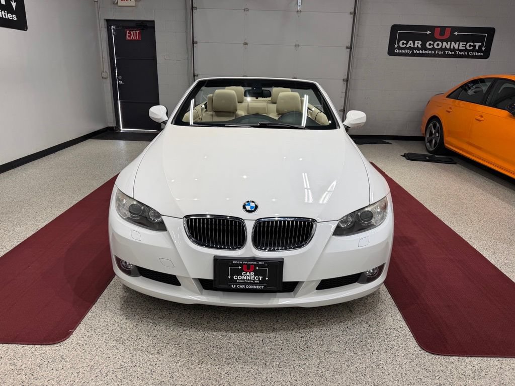 Used 2010 BMW 328i Convertible RWD image 6