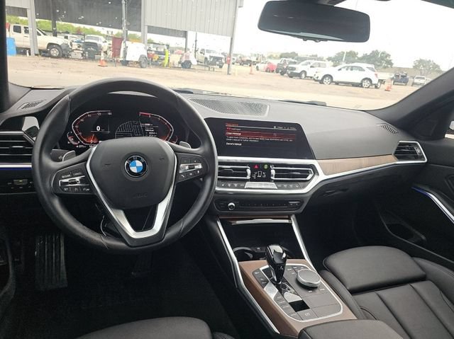 Used 2021 BMW 330i Sedan w/ Convenience Package RWD image 4