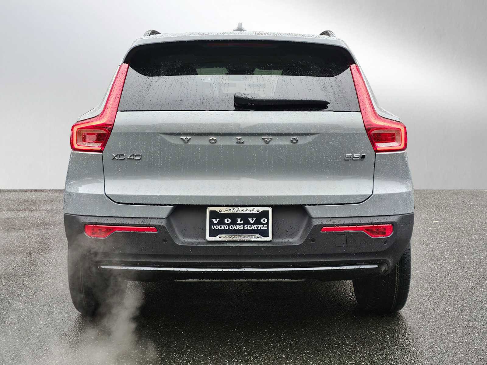 New 2026 Volvo XC40 B5 Plus w/ Protection Package Premier image 6