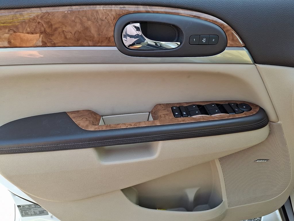 Used 2012 Buick Enclave Leather FWD image 12