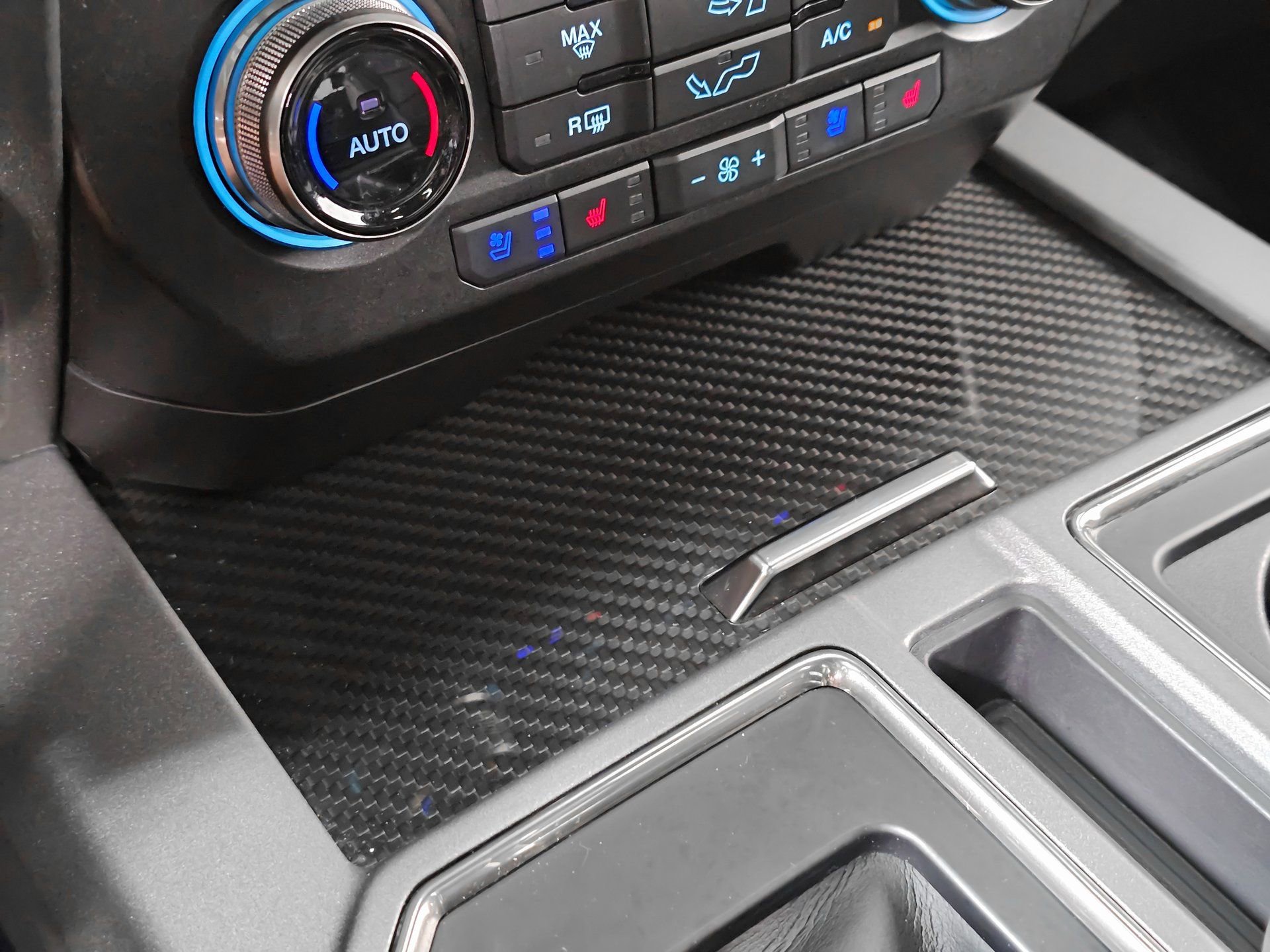 Used 2020 Ford F150 Raptor w/ Equipment Group 802A Luxury image 34