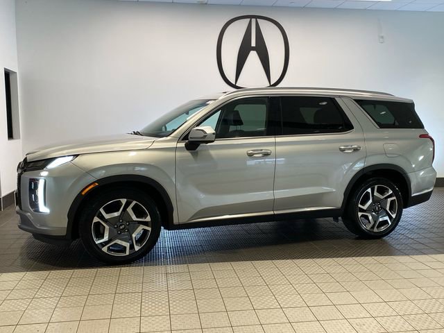 Used 2024 Hyundai Palisade Limited image 3