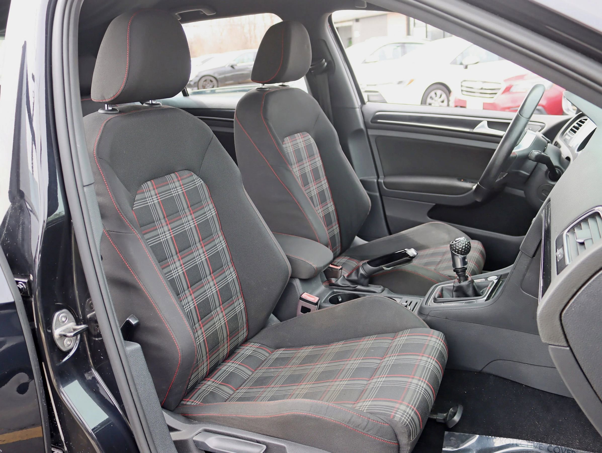 Used 2017 Volkswagen GTI Sport FWD image 28
