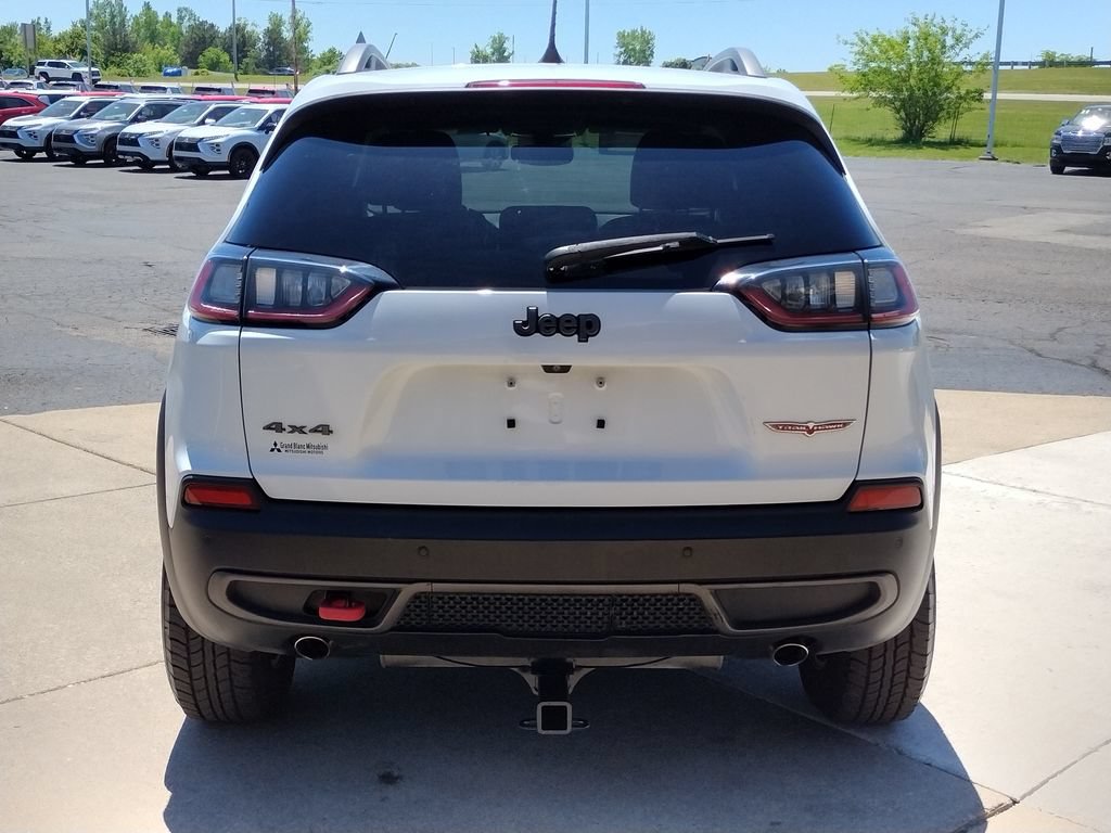 Used 2021 Jeep Cherokee Trailhawk AWD/4WD image 16