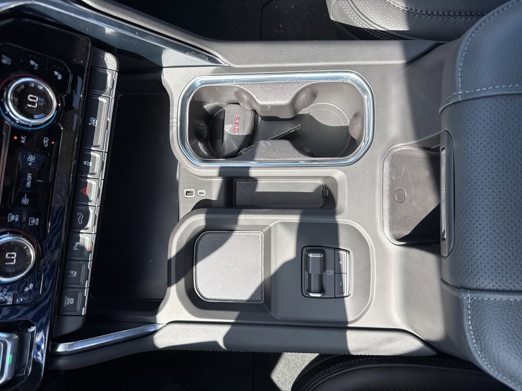 New 2026 GMC Sierra 3500 Denali w/ Denali Reserve Package image 19