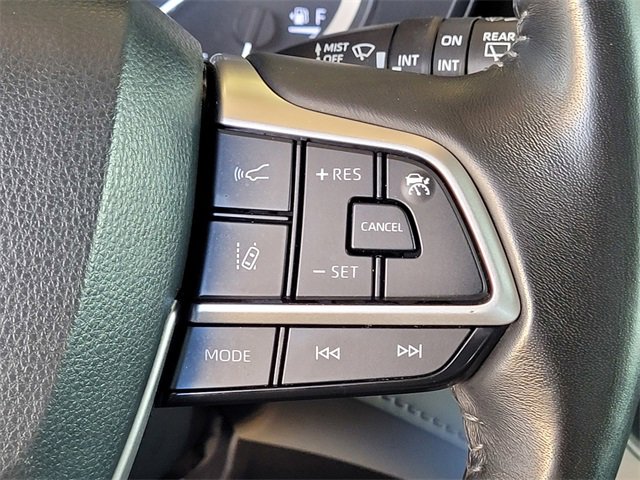 Certified 2023 Toyota Highlander LE image 30