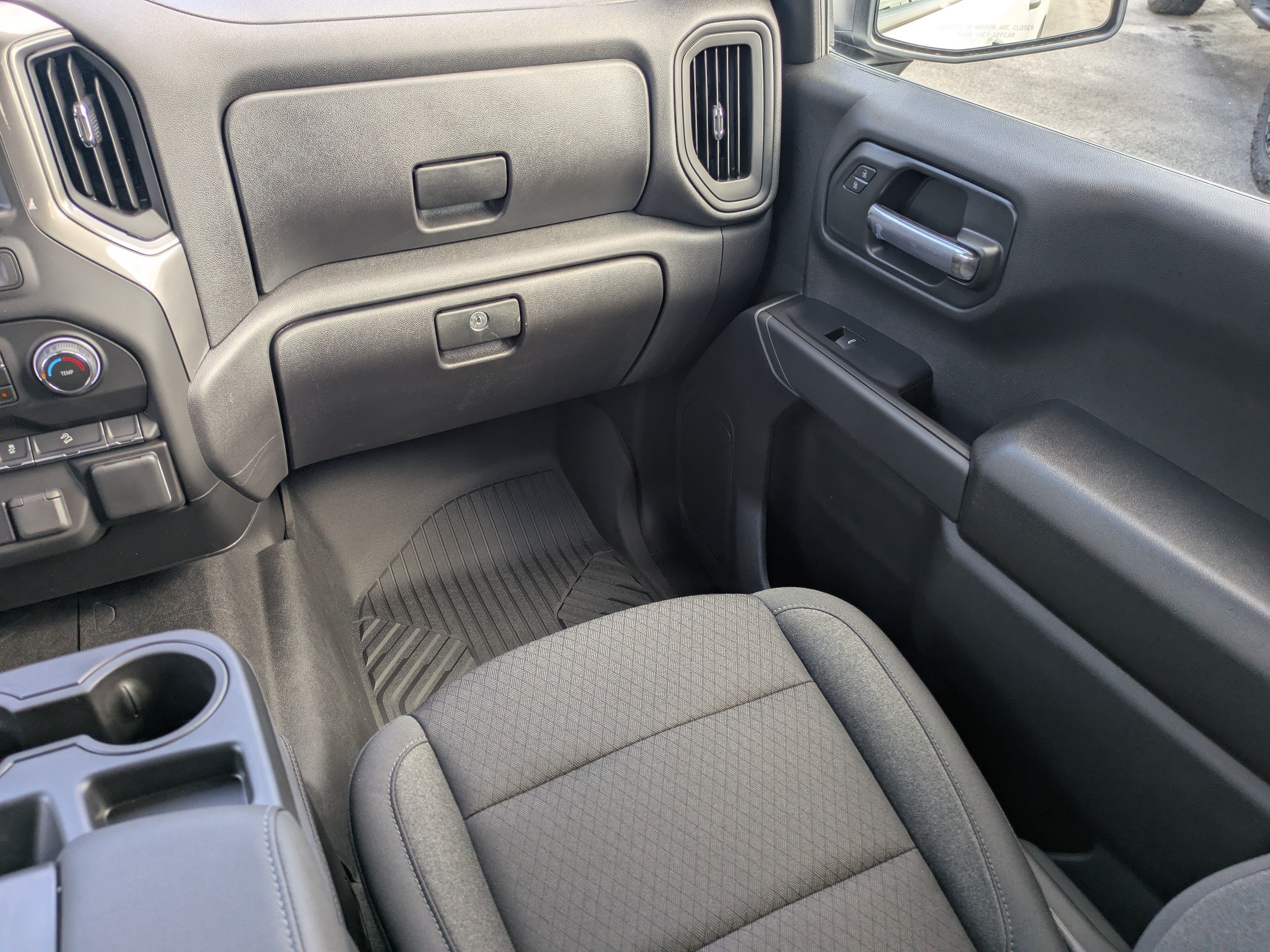New 2026 Chevrolet Silverado 1500 Custom Trail Boss w/ LPO, Dark Essentials Package AWD/4WD image 17
