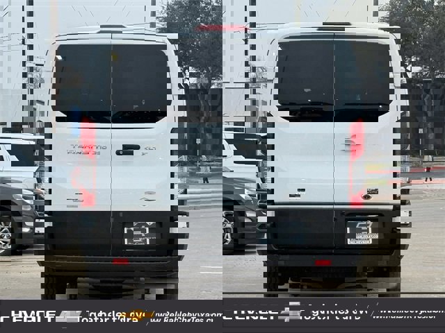 Used 2023 Ford Transit 350 XLT image 7