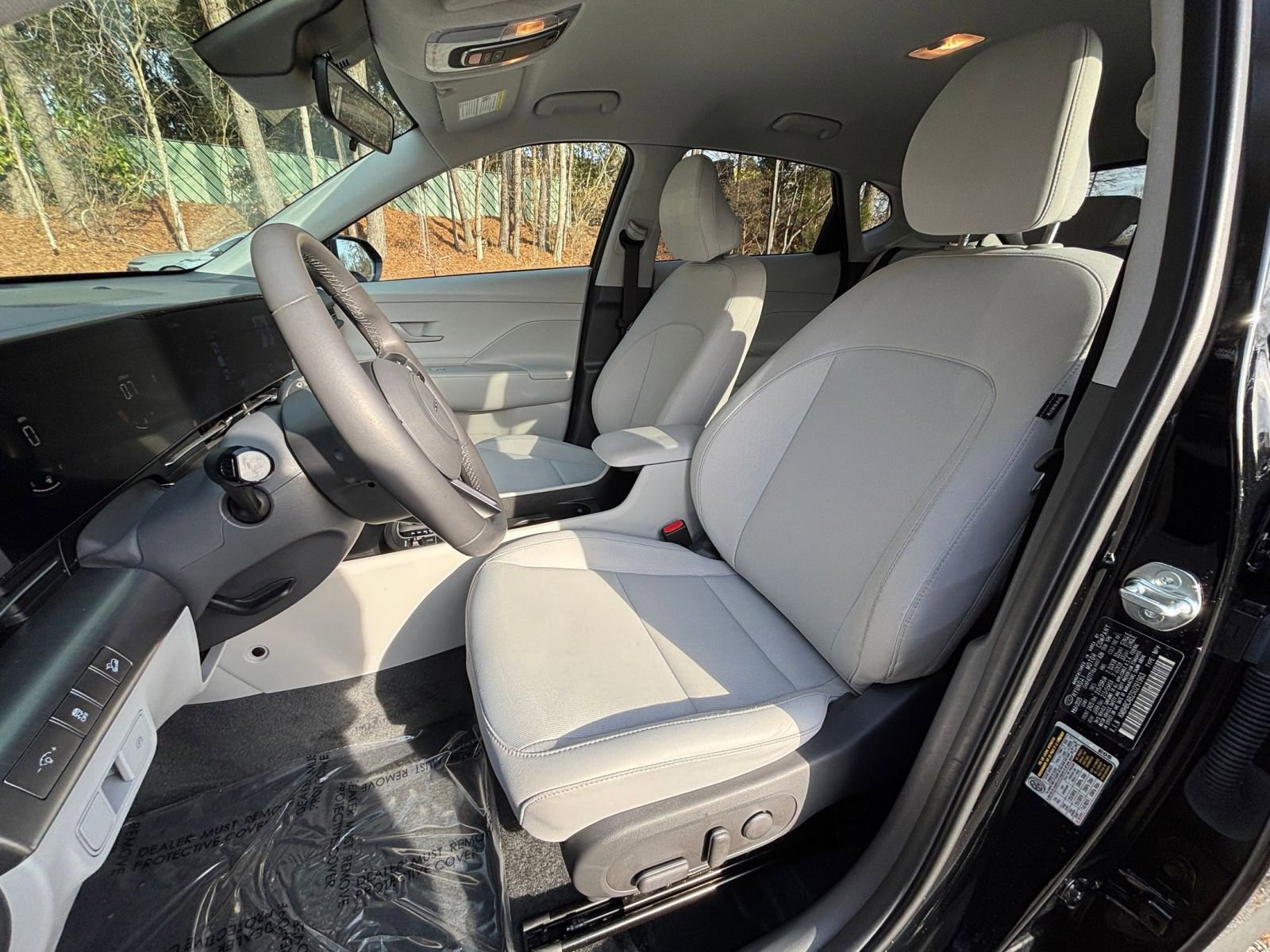 Used 2025 Hyundai Kona SEL image 37