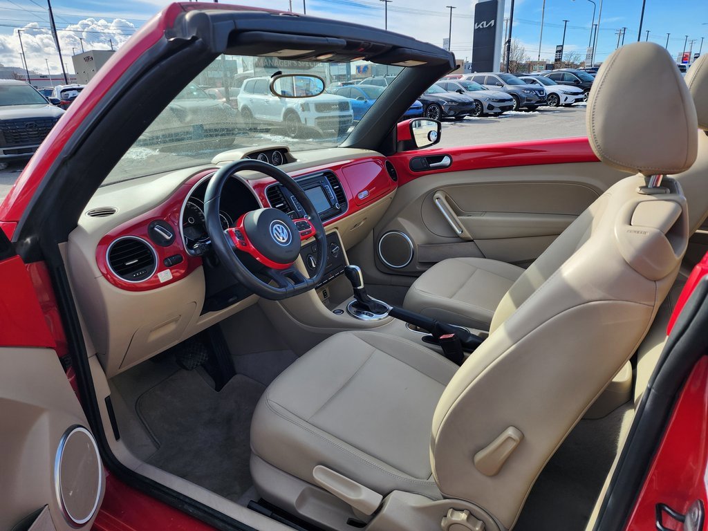 Used 2014 Volkswagen Beetle TDI image 9