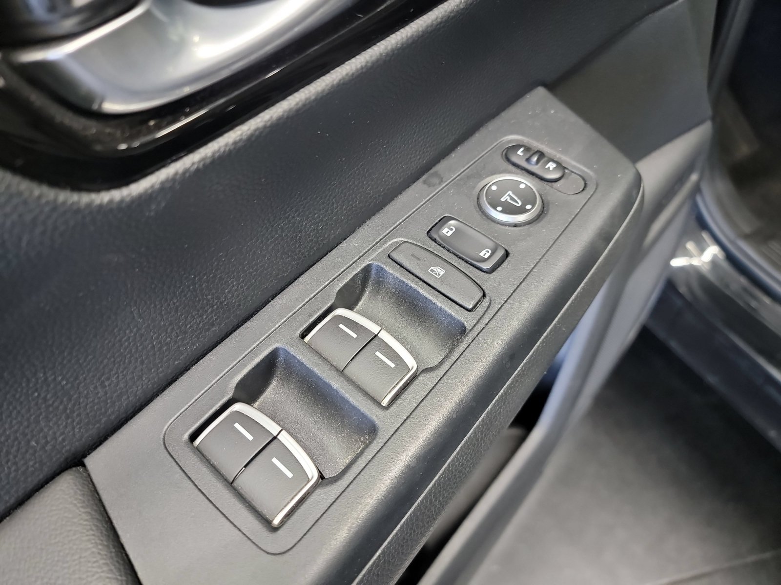 Certified 2023 Honda CR-V Sport Touring image 14