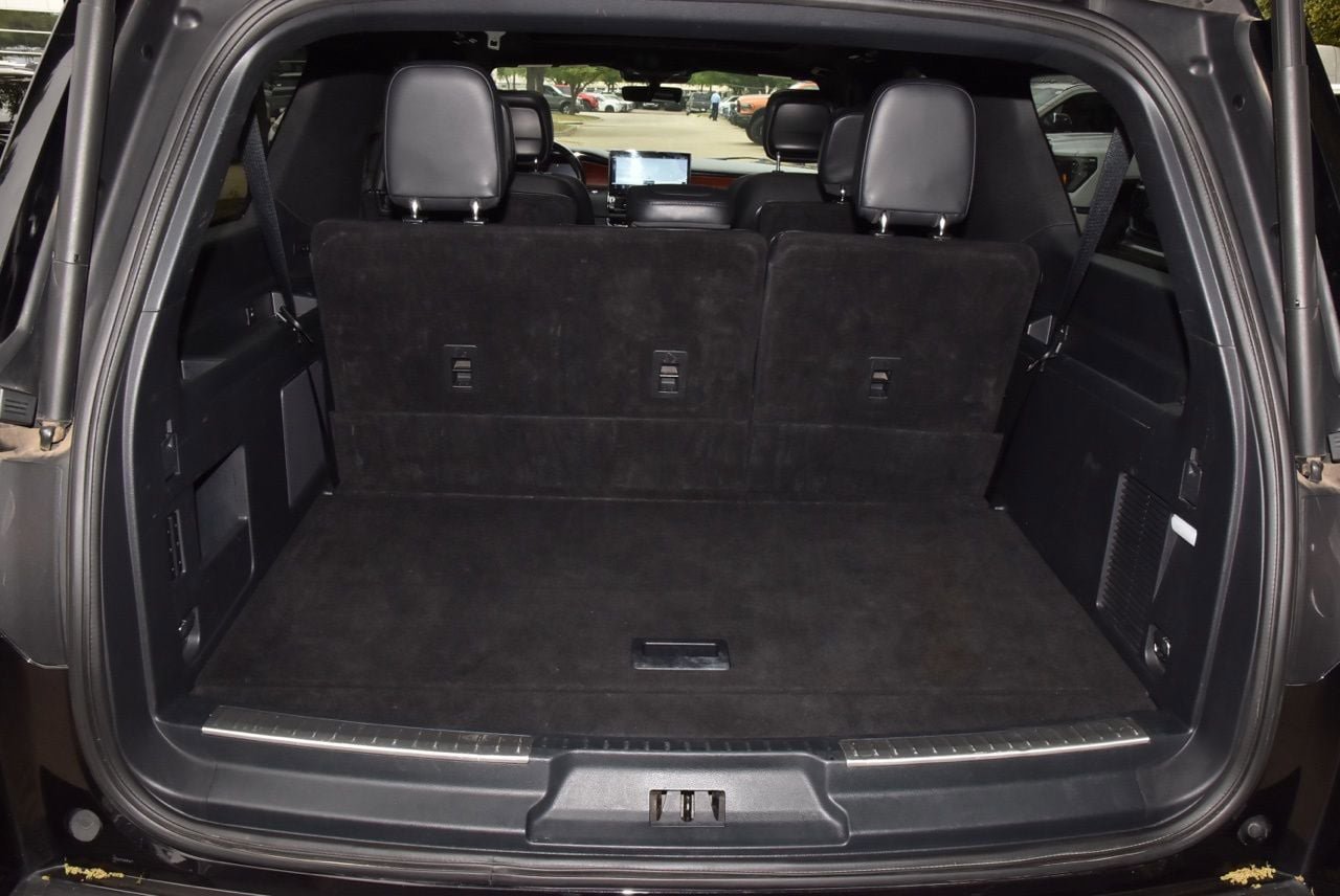 Certified 2024 Lincoln Navigator L 4WD image 38