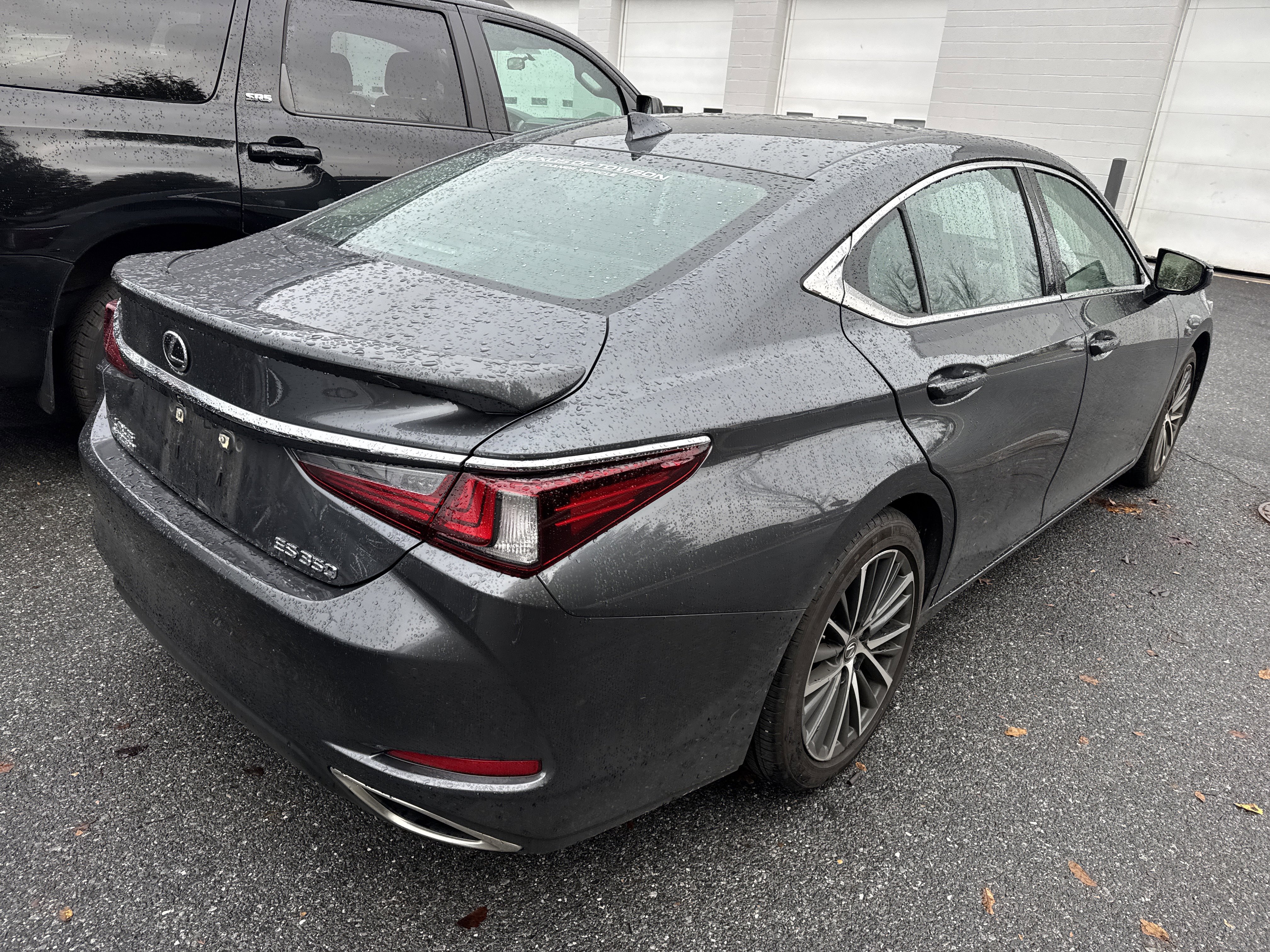 Certified 2025 Lexus ES 350 w/ Premium Package image 3