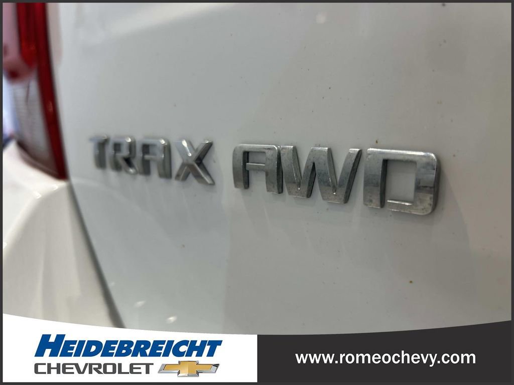 Used 2022 Chevrolet Trax LT w/ LT Convenience Package image 35