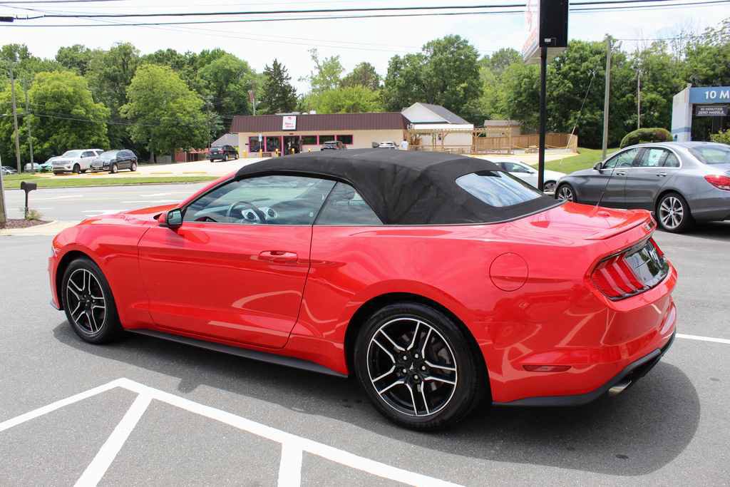 Used 2020 Ford Mustang Premium RWD image 8