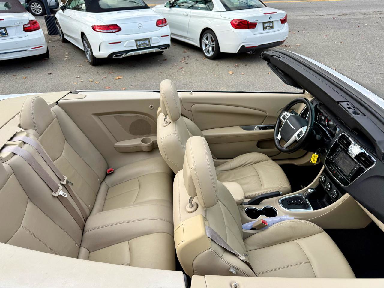 Used 2011 Chrysler 200 Limited image 27