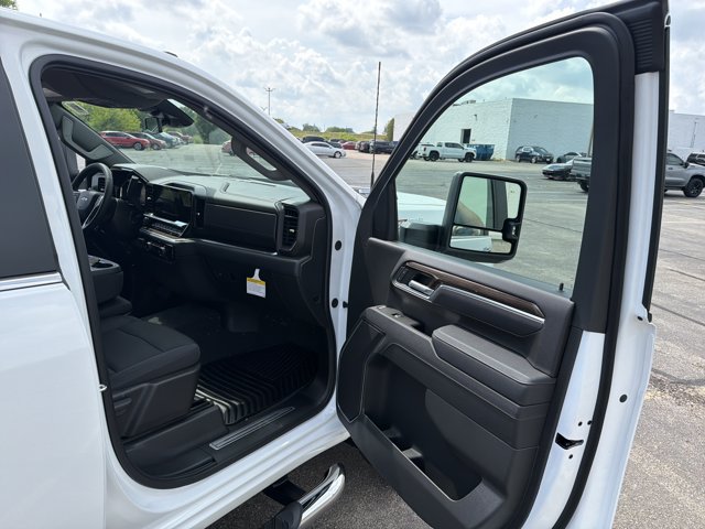 New 2026 Chevrolet Silverado 2500 LT w/ Z71 Chrome Sport Edition AWD/4WD image 29