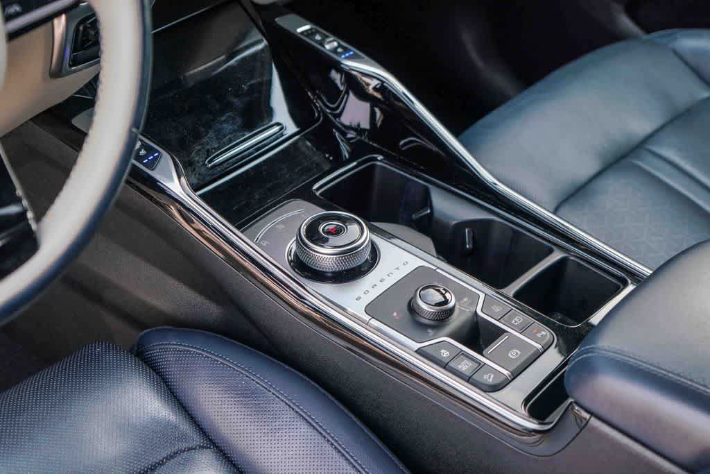 Certified 2023 Kia Sorento SX Prestige AWD/4WD image 19