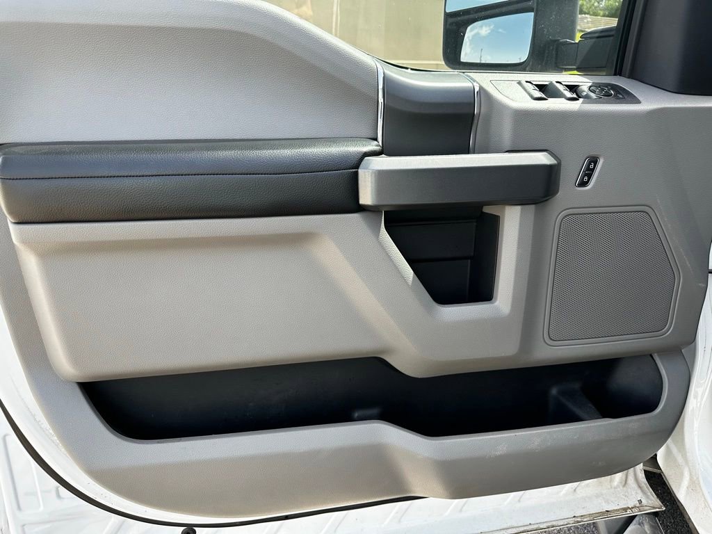 Used 2018 Ford F150 XLT w/ Equipment Group 302A Luxury AWD/4WD image 18