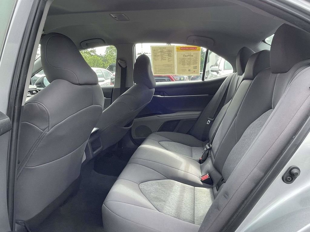 Used 2022 Toyota Camry LE FWD image 11