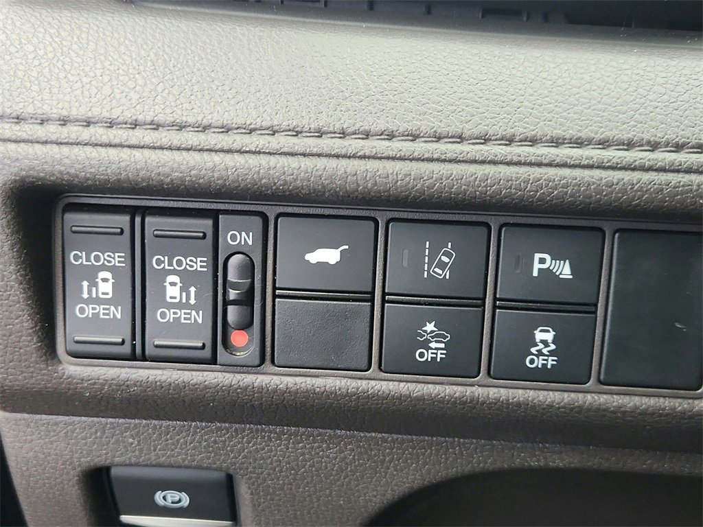 Used 2018 Honda Odyssey Touring image 36