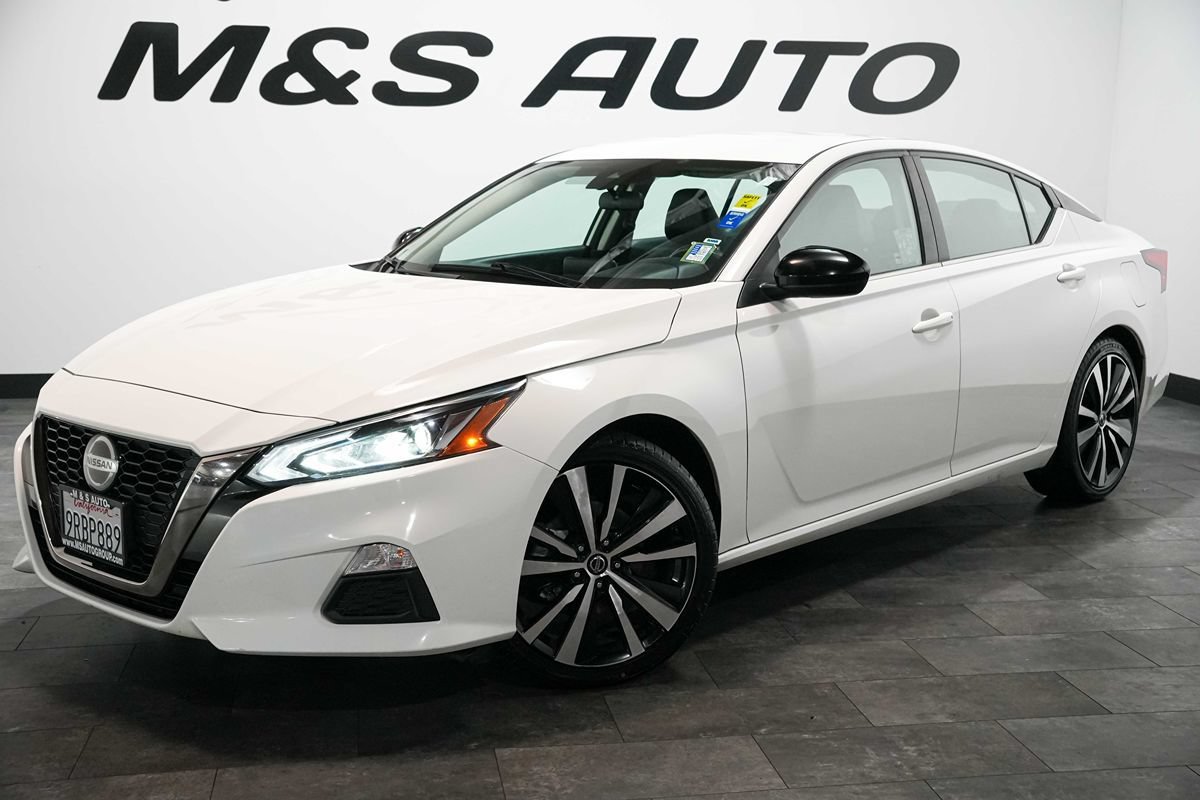 Used 2022 Nissan Altima 2.5 SR FWD image 2