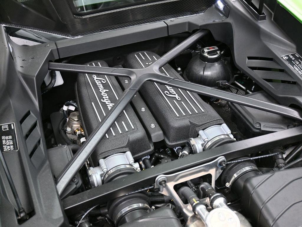 Used 2023 Lamborghini Huracan Tecnica RWD image 28