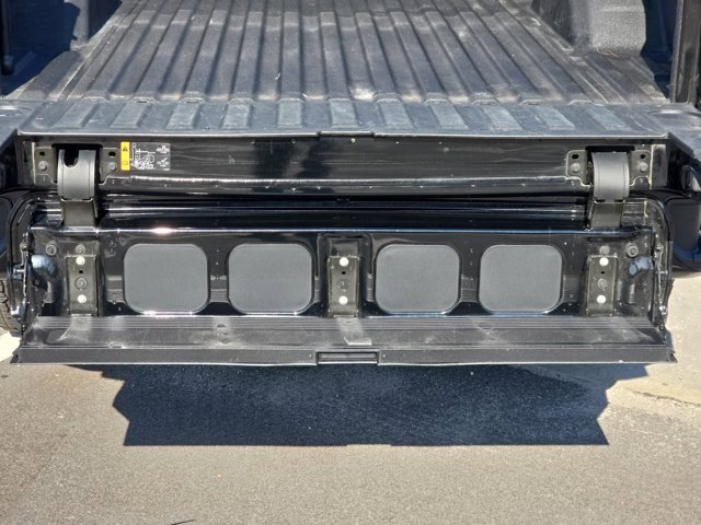 Used 2024 GMC Sierra 2500 AT4 image 14