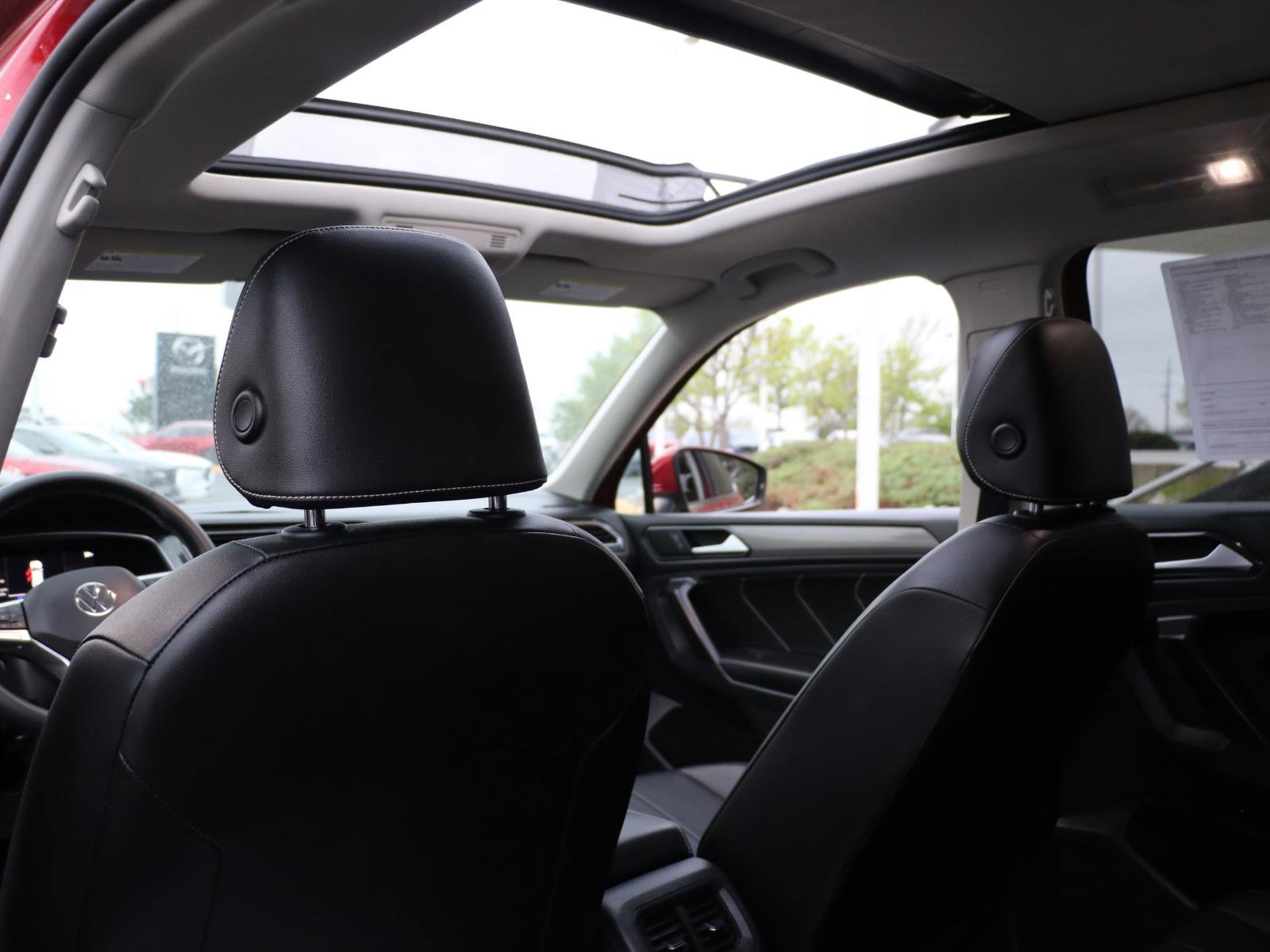 Used 2022 Volkswagen Tiguan SE AWD/4WD image 11