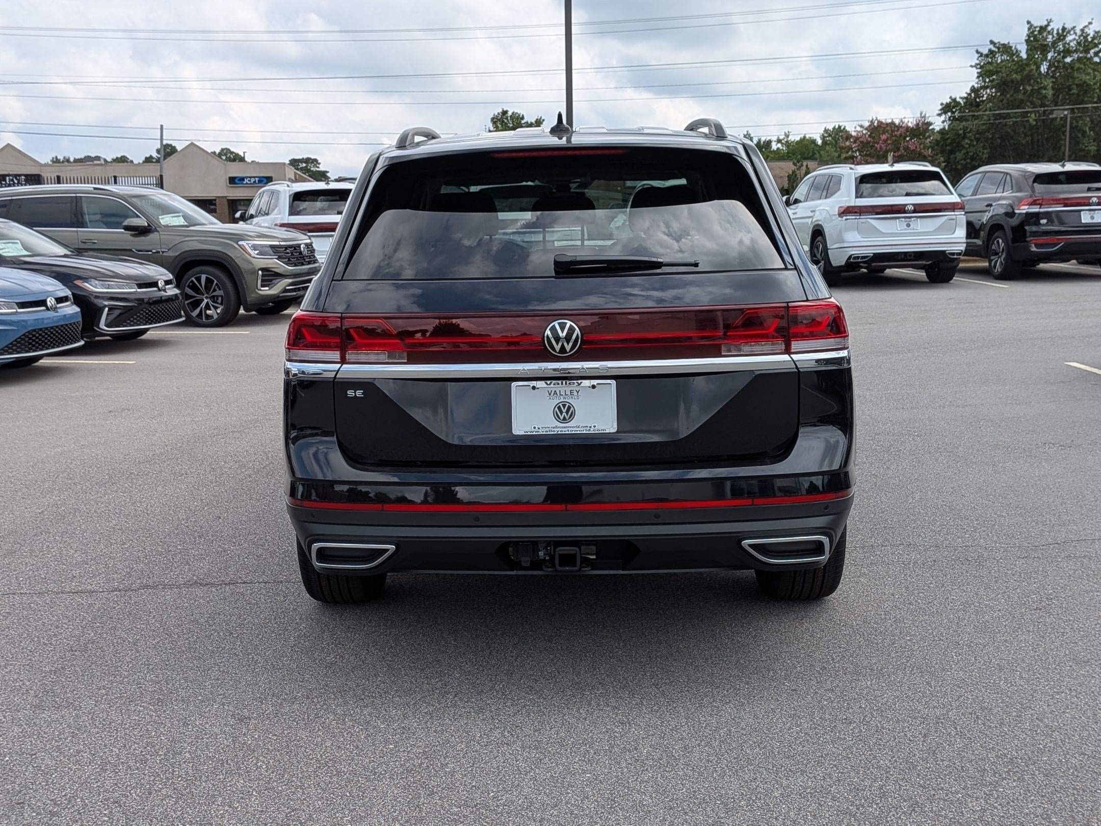 New 2026 Volkswagen Atlas SE FWD image 4