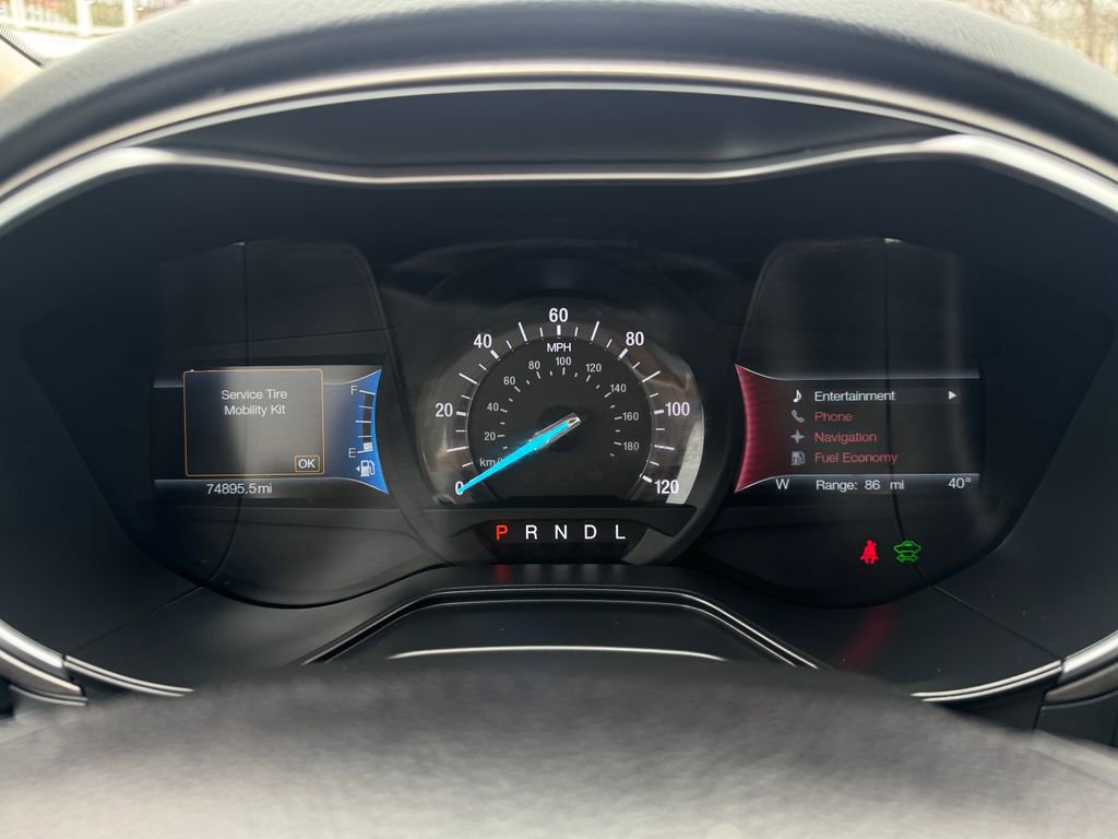 Used 2020 Ford Fusion SE FWD image 27