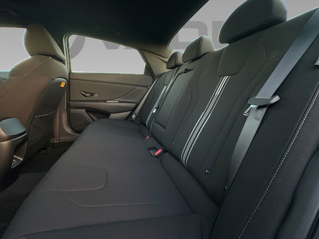 New 2026 Hyundai Elantra SEL Sport Premium image 5
