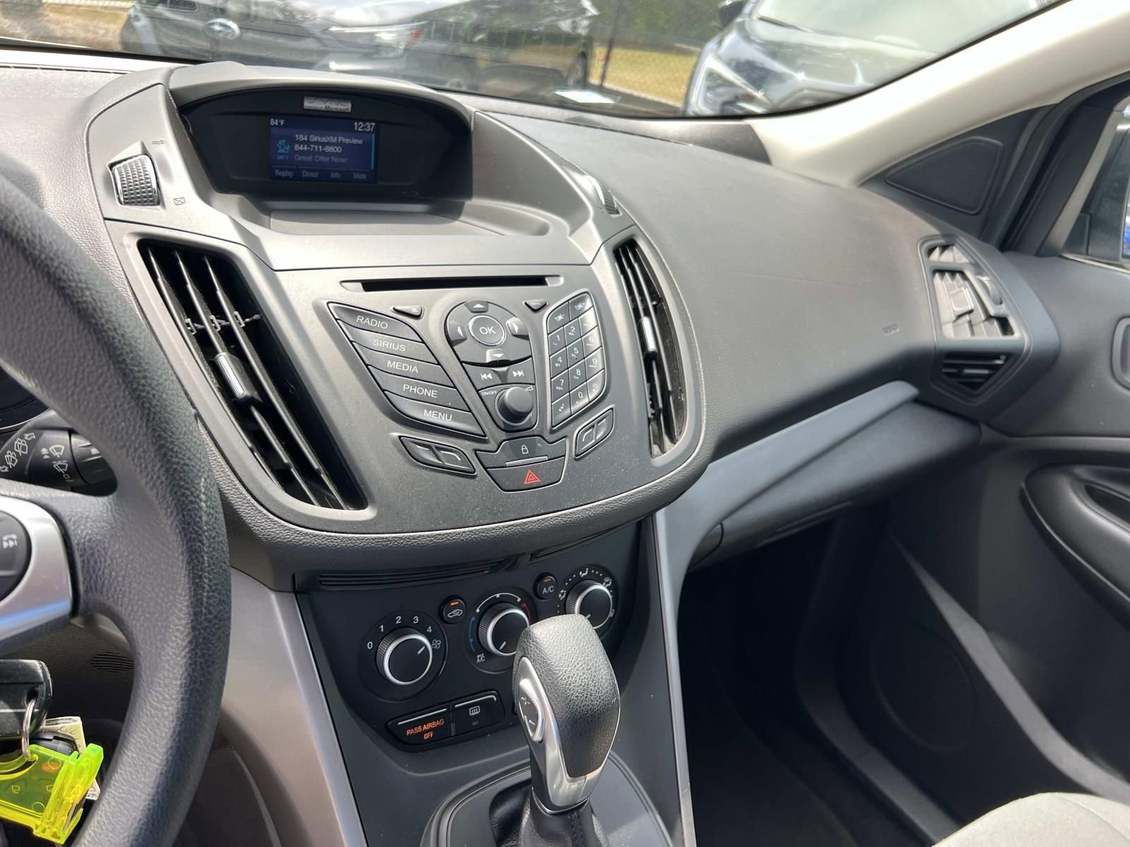 Used 2015 Ford Escape SE FWD image 29
