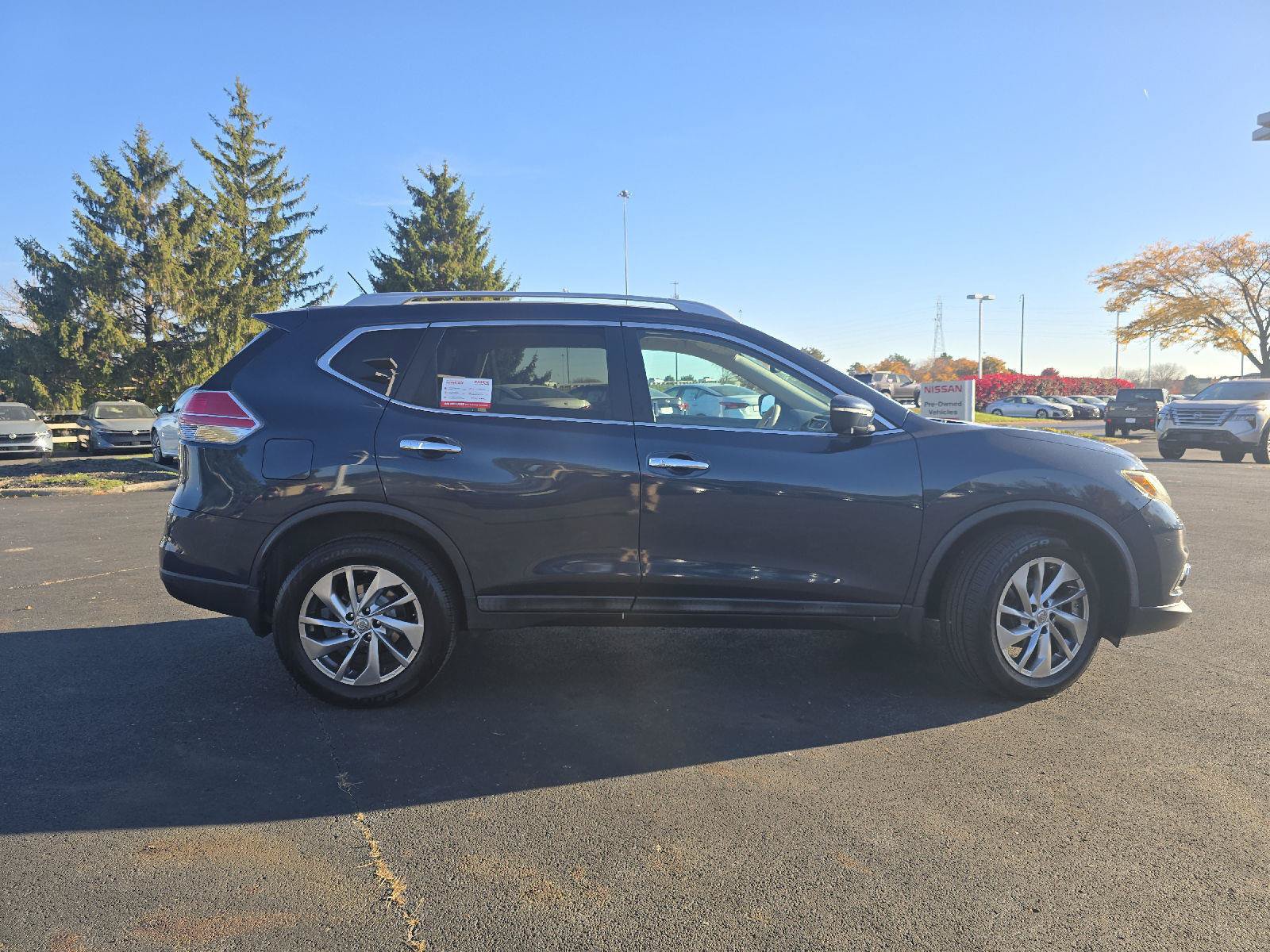 Used 2015 Nissan Rogue SL AWD/4WD image 14