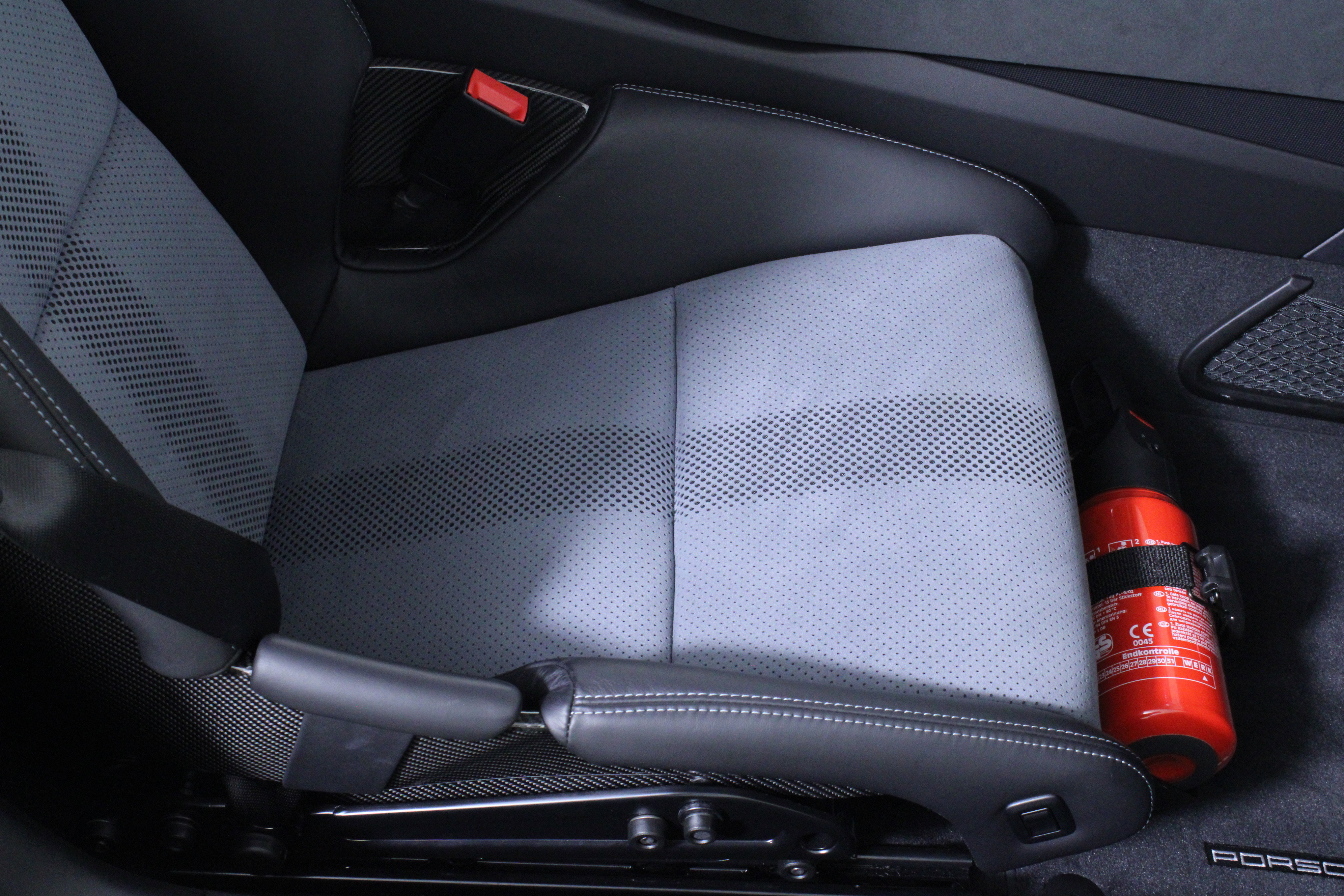 Used 2023 Porsche 718 Cayman GT4 RS image 21