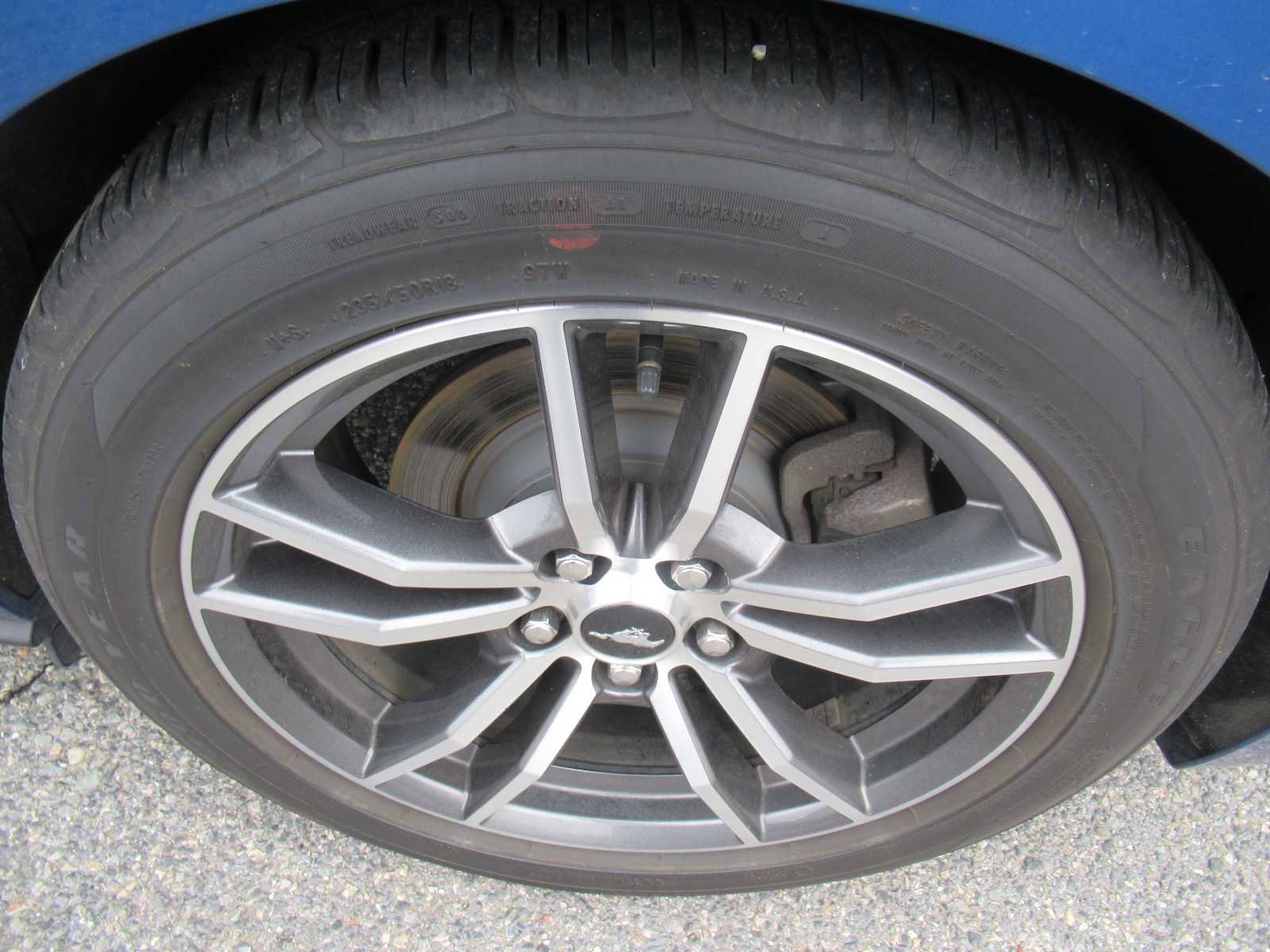 Used 2017 Ford Mustang EcoBoost image 9