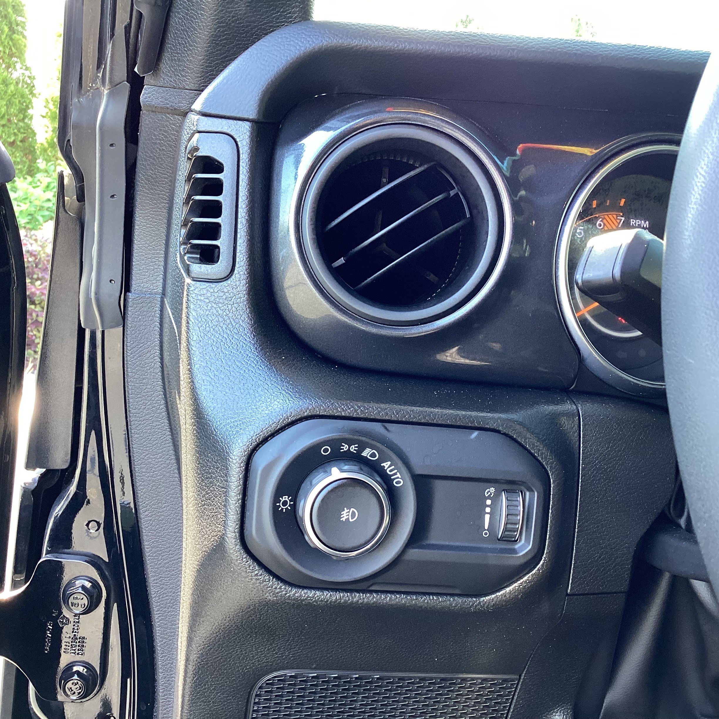 Used 2023 Jeep Wrangler Unlimited Sport AWD/4WD image 26