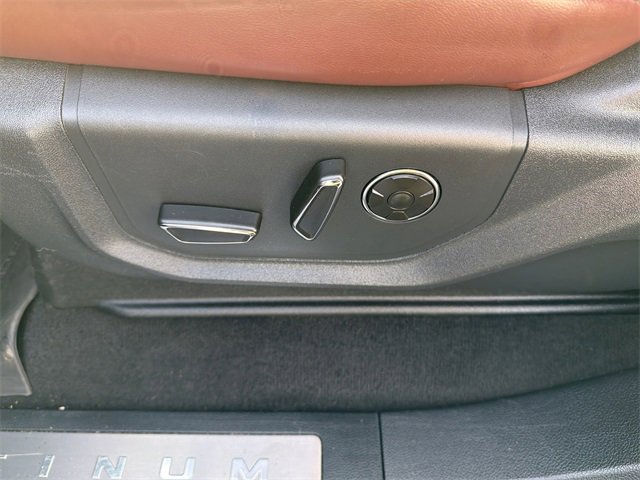 Used 2022 Ford F250 Platinum image 16