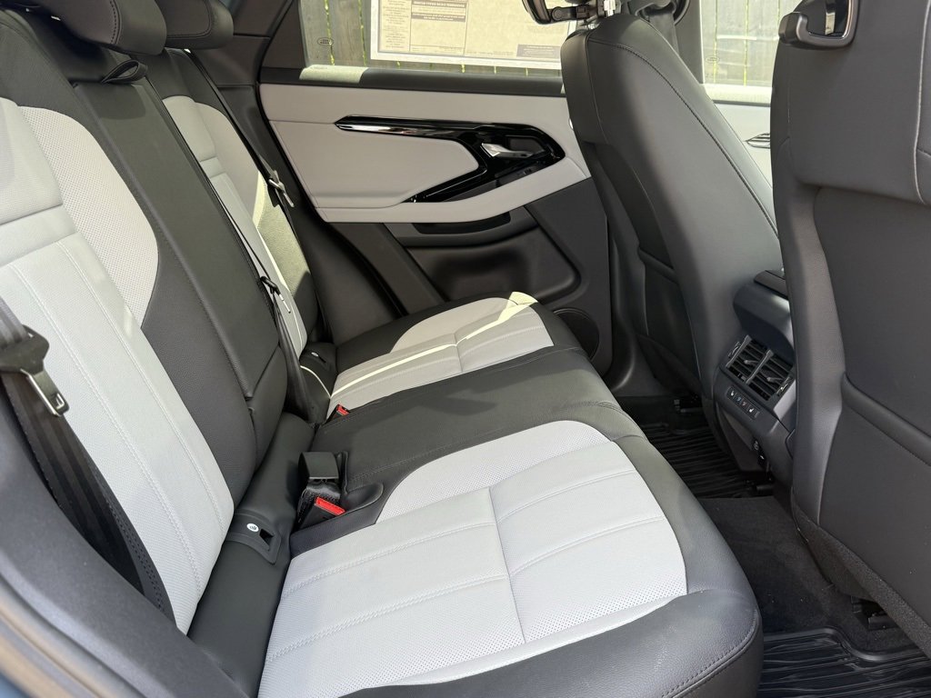 New 2026 Land Rover Range Rover Evoque Dynamic SE image 33