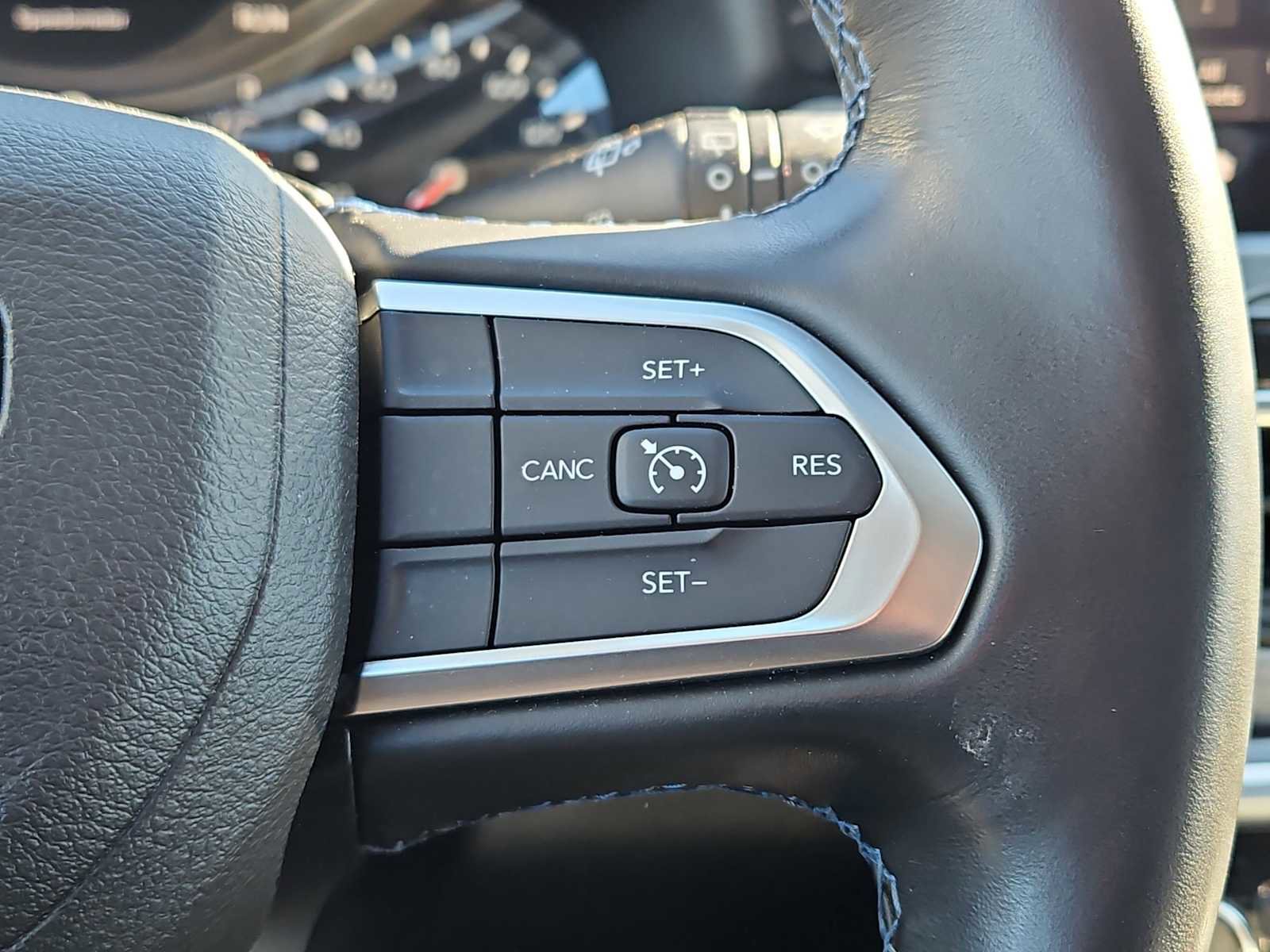 Used 2022 Jeep Compass Latitude w/ Convenience Group AWD/4WD image 26
