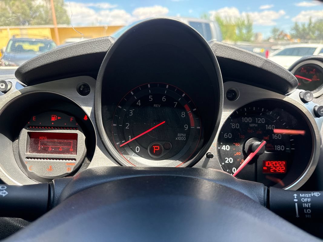 Used 2013 Nissan 370Z Touring RWD image 19