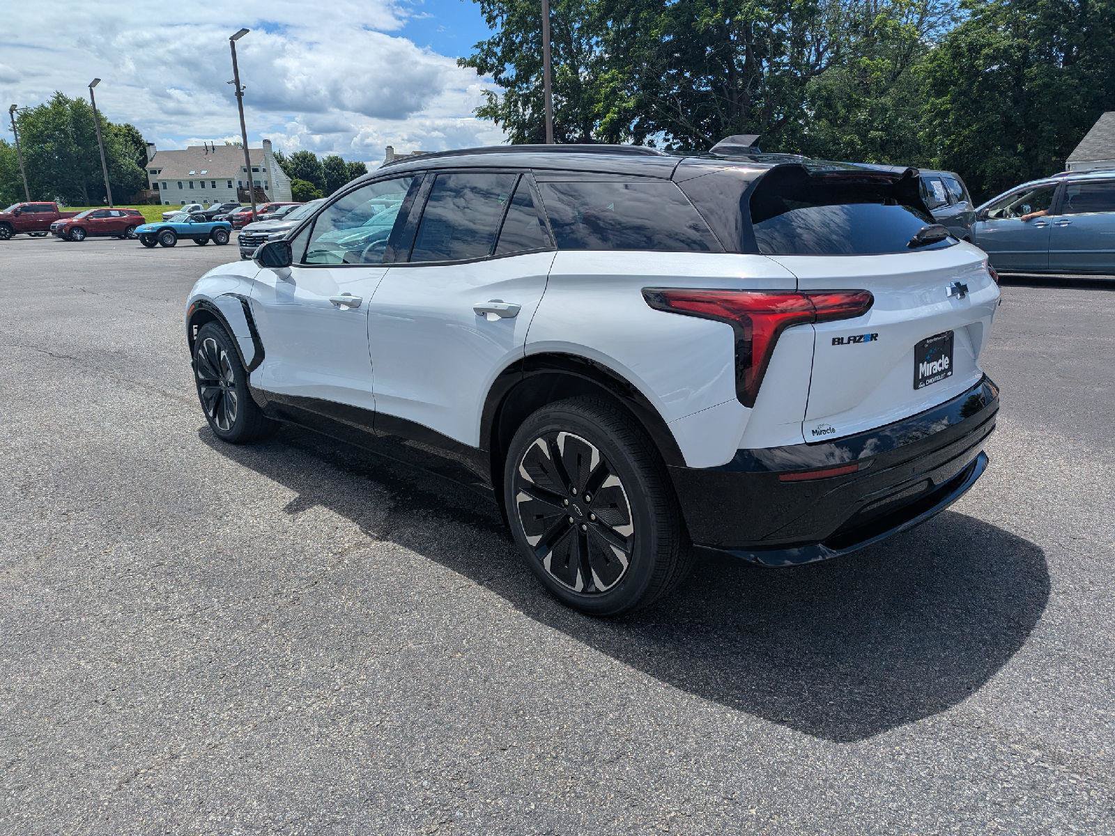 New 2026 Chevrolet Blazer EV RS AWD/4WD image 10