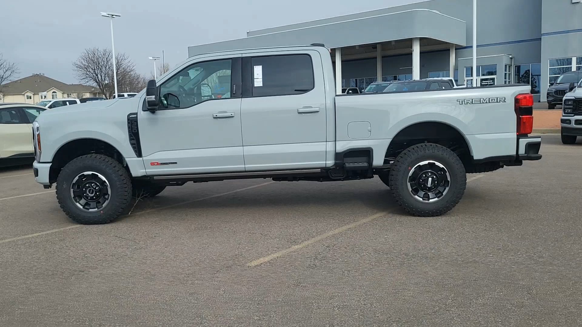New 2026 Ford F350 Lariat w/ Tremor Off-Road Package image 2