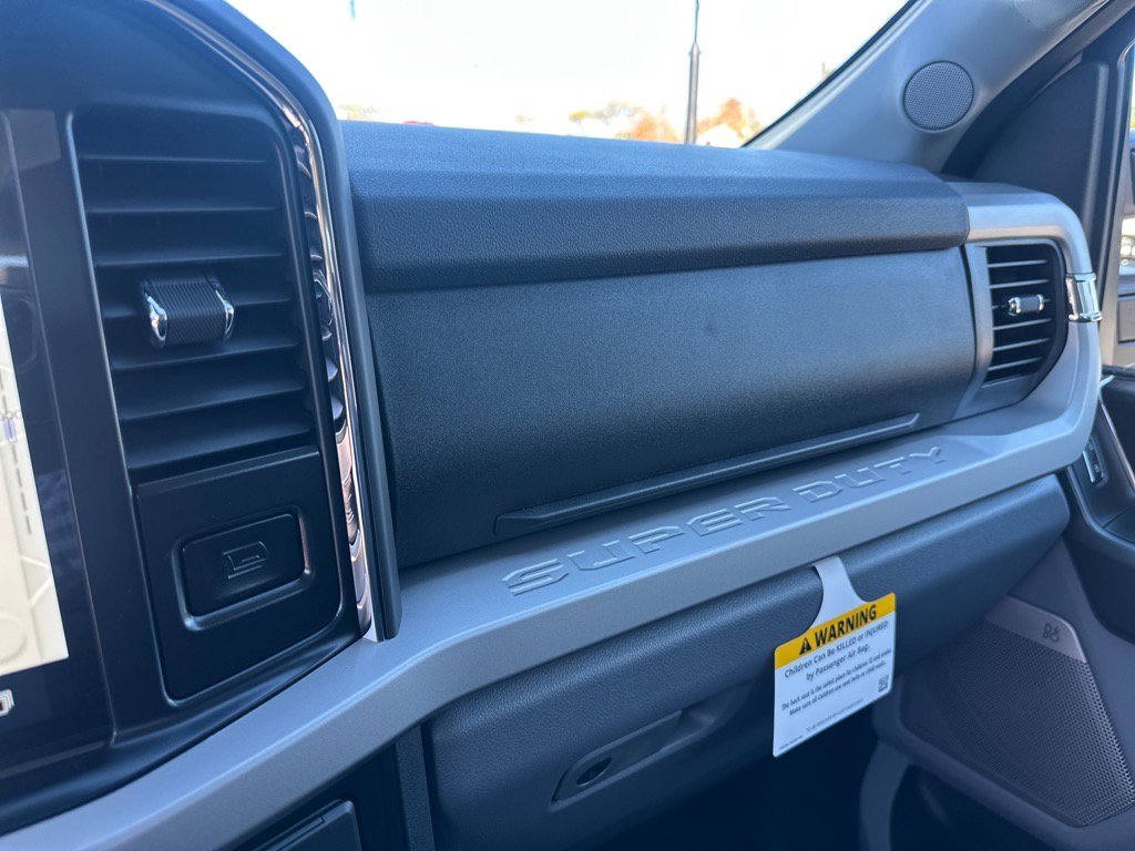 New 2026 Ford F250 XLT w/ XLT Premium Package image 28