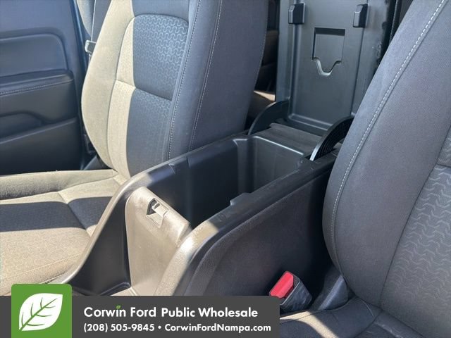 Used 2015 GMC Canyon SLE AWD/4WD image 22