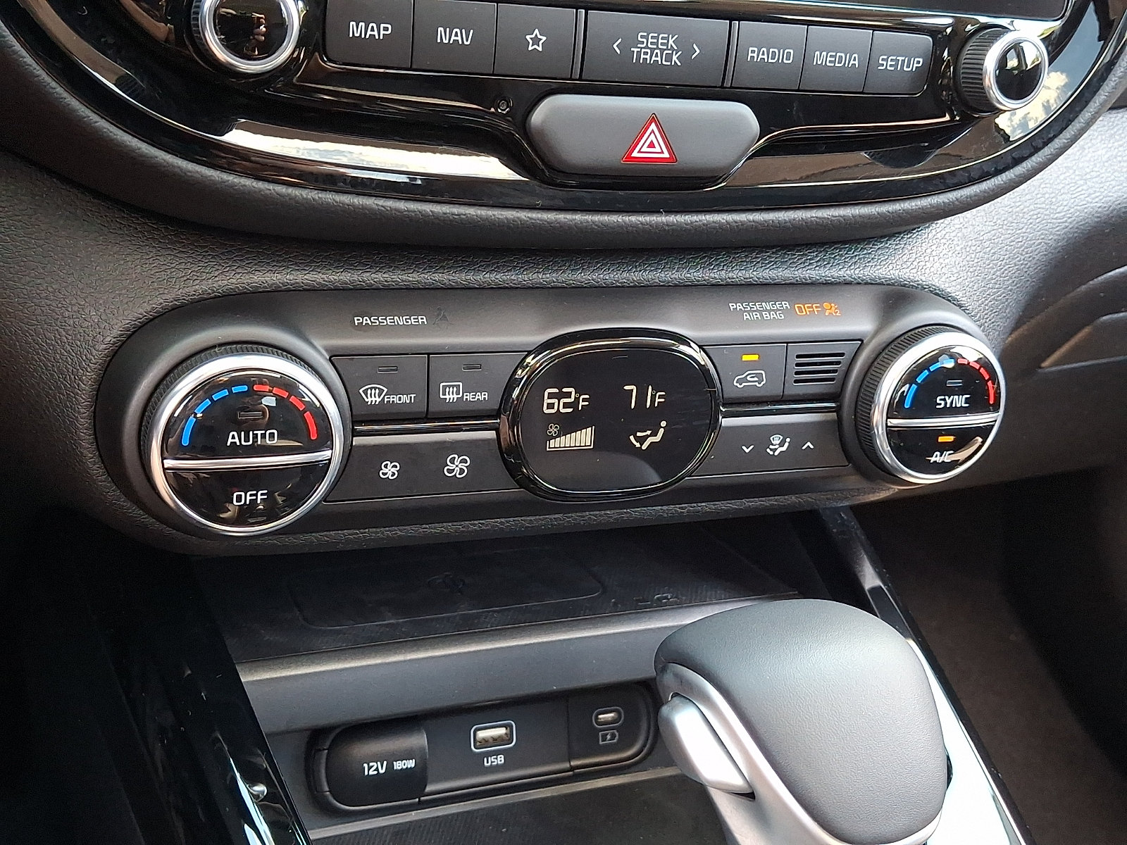 Certified 2025 Kia Soul GT-Line FWD image 15